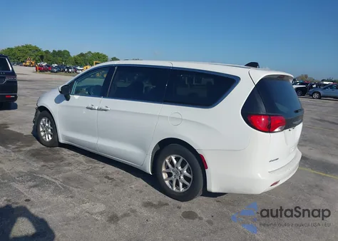 2022 Chrysler Voyager Lx из США, поврежденный, VIN 2C4RC1CG0NR208549